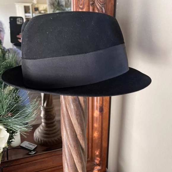 Vintage CHURCHILL LTD. Black "25" Beaver Fedora Hat - Picture 4 of 9